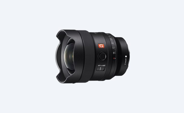 Объектив SEL14F18GM от Sony, вид сбоку
