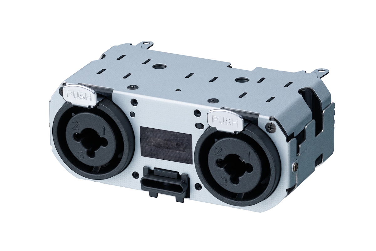 Устройство записи PCM-D10 с поддержкой линейного формата PCM и